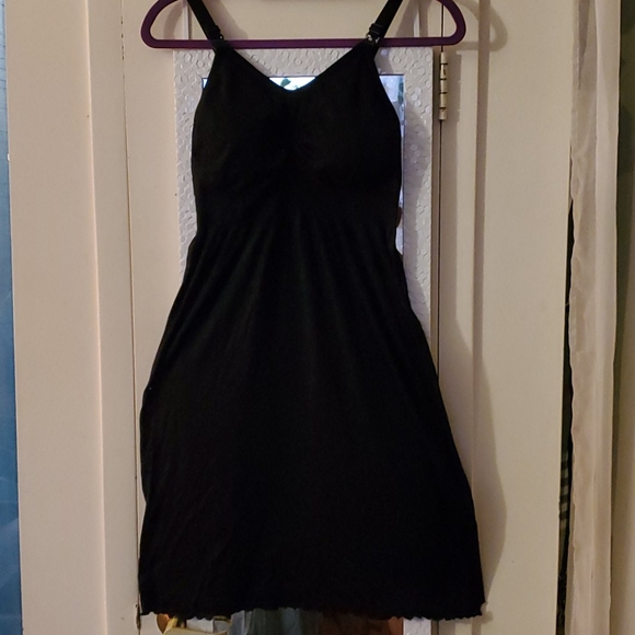 Black breast free maternity dress Q - Picture 2 of 9